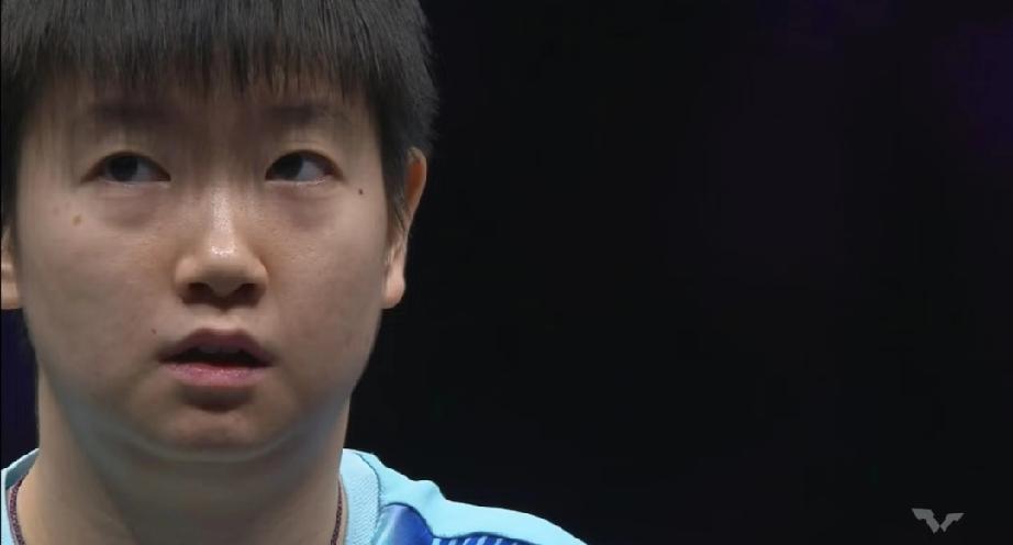 莎莎这次重庆冠军赛，你和曼昱意见应该达成一致了。好像商量好了。你看曼昱首局出局