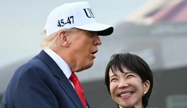 自从麦克阿瑟踏上日本本土以来，日本惧怕、谄媚“美国太上皇”的病就没好过，这更像一