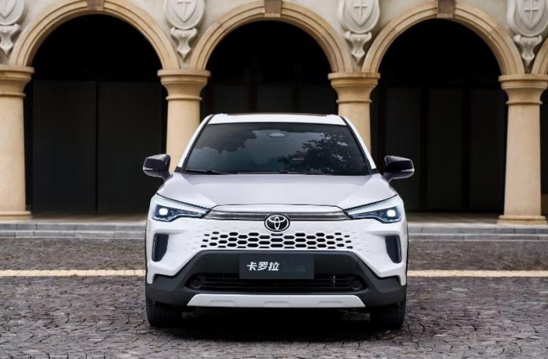 卡罗拉锐放10月销量13703辆，卡罗拉锐放11月销量15064辆，卡罗