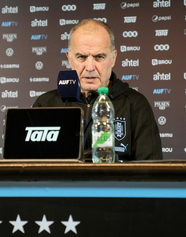 乌拉圭主帅贝尔萨：“如何评价巴尔韦德目前的状态？巴尔韦德一直是一位极具影响力的球