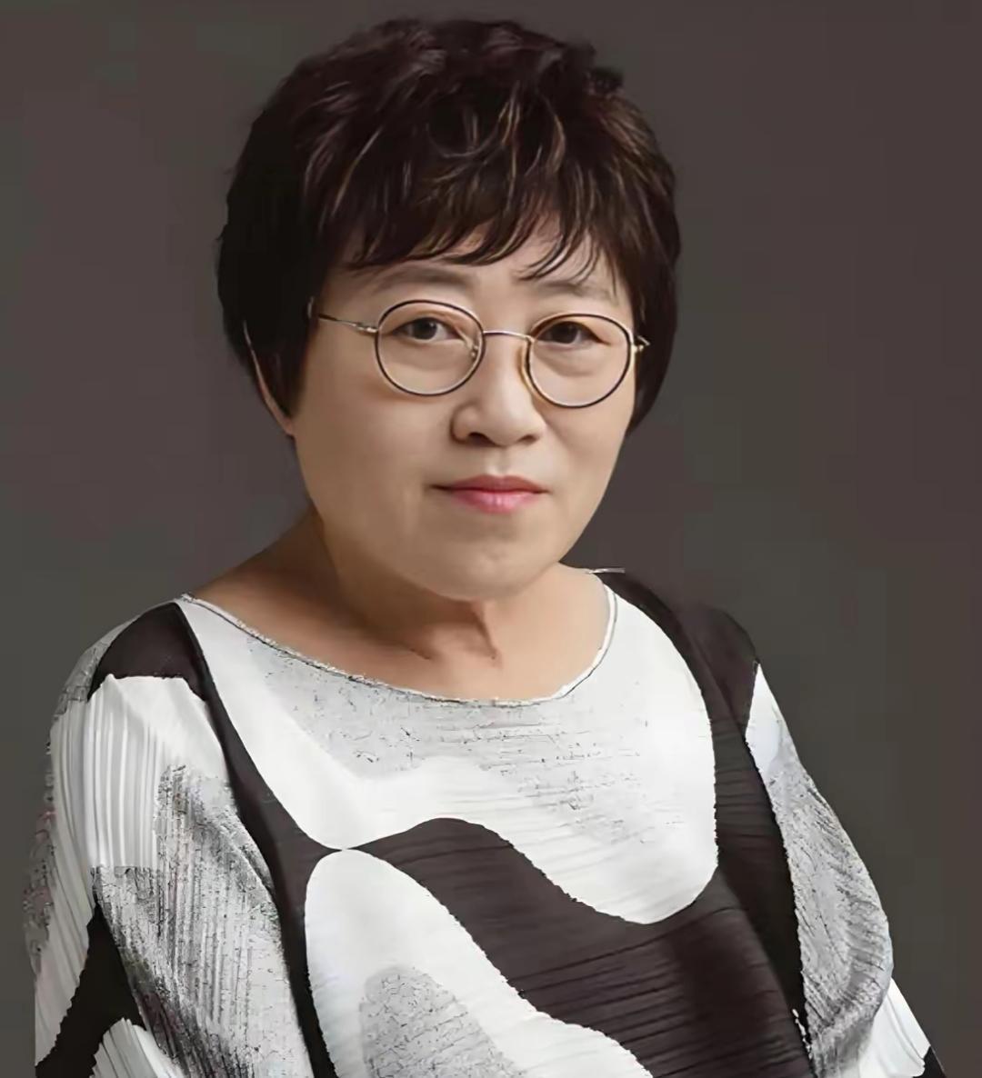 性学专家李银河说：“如果你已经60岁了，那么你来日不多了，没有意外，最多还能过