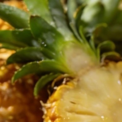 0000🐑ss菠萝🍍种植方法选购菠萝:选择个头大、叶子坚挺翠绿、无虫蛀、果
