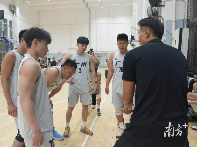 粤BA揭幕战：广州豪华之师对决中山小快灵，谁将抢占开门红？