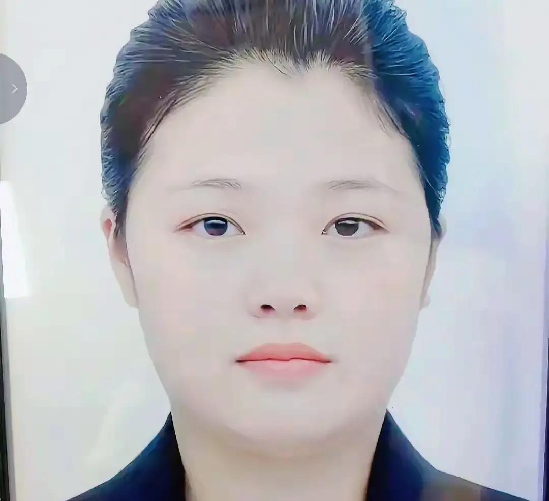 我跟你说，升学宴这事最扎心的。不是酒席散了。也不是视频火了。而是一个32岁