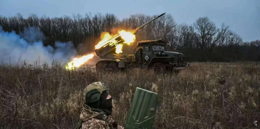 2千法军增援乌克兰！俄放话“谁不服灭谁”，海燕核导弹已亮底牌！最近俄乌战场又添