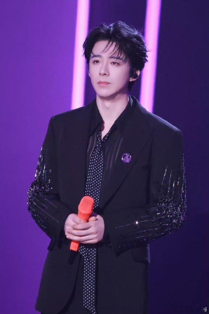 sevenkids给刘宇宁过生日sevenkids后台给刘宇宁庆生音乐缘计划2年