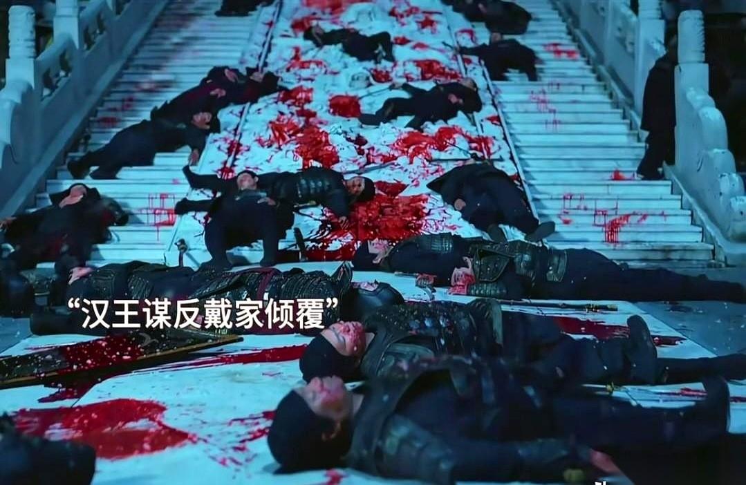《兰香如故》里最讽刺的一幕，不是戴家垮台，而是光禄寺卿的续弦夫人赵星棠，在逃亡路
