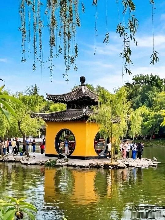 四五月份出行首选三座宝藏小城，气候舒适风光正好✨扬州赴一场江南春色，逛园林品地道