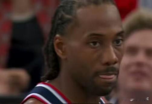 彻底迷失！伦纳德太让人失望了！关键的第四节，伦纳德在场上的表现让人失望至极，