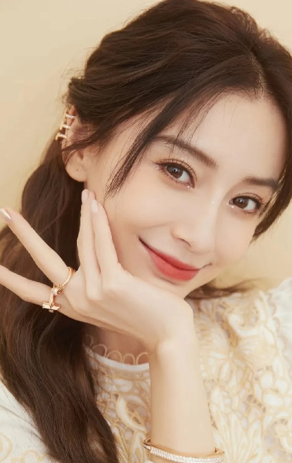 大家认为谁可以演绝世美女？1.杨颖2.杨幂3.周也4.王楚然5.刘浩存