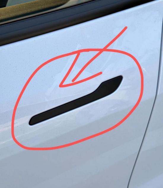 马斯克这回可能要被门把手绊倒了！2月2日，中国工信部一纸新规引爆行业，从202