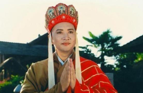 1995年，陈丽华和儿子商量生意的问题，迟重瑞突然插了一句。只见，陈丽华瞬间变了