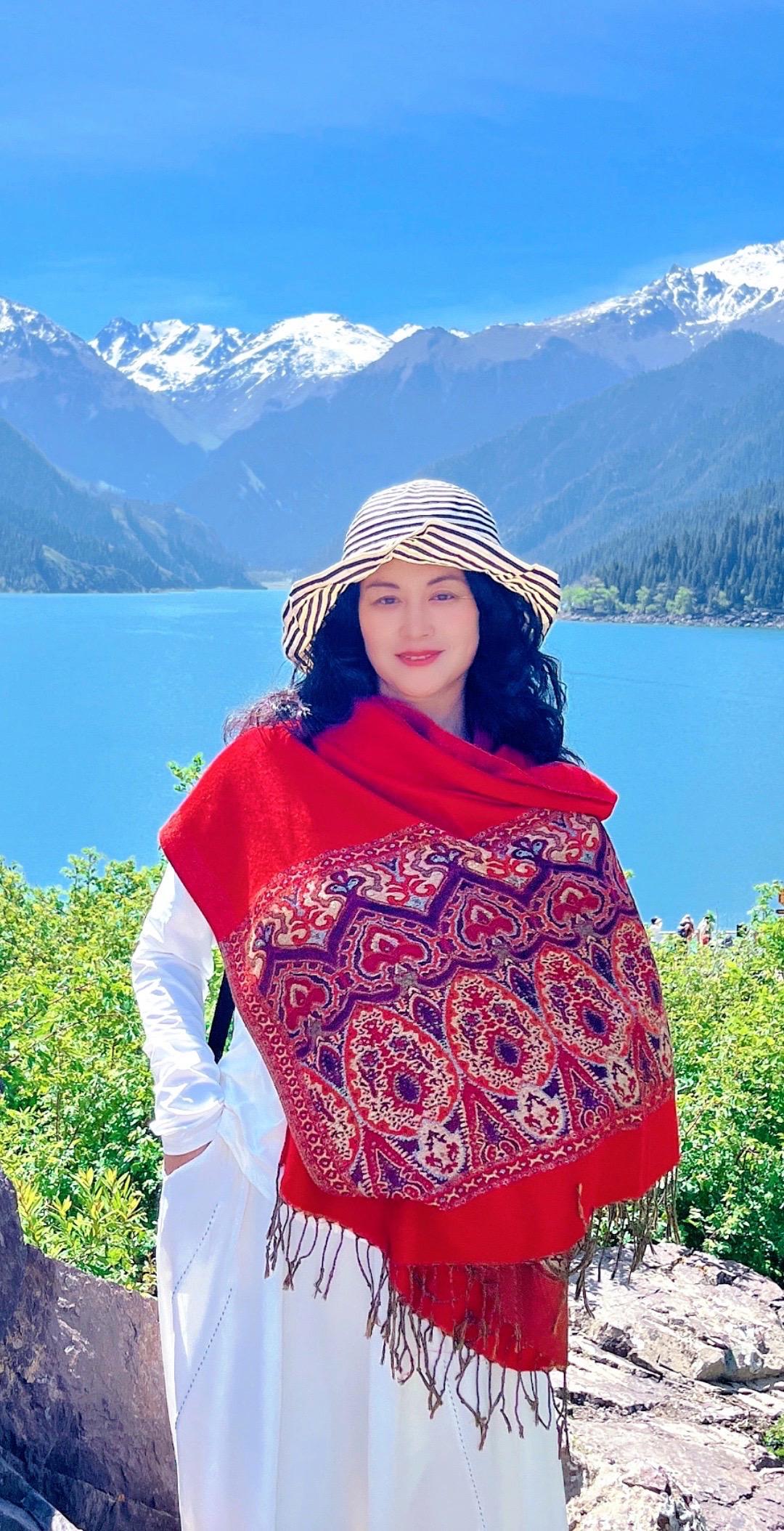 旅行让我们学会珍惜，因为美好总是稍纵即逝。旅行让我们明白，世界远比想象中广阔，人