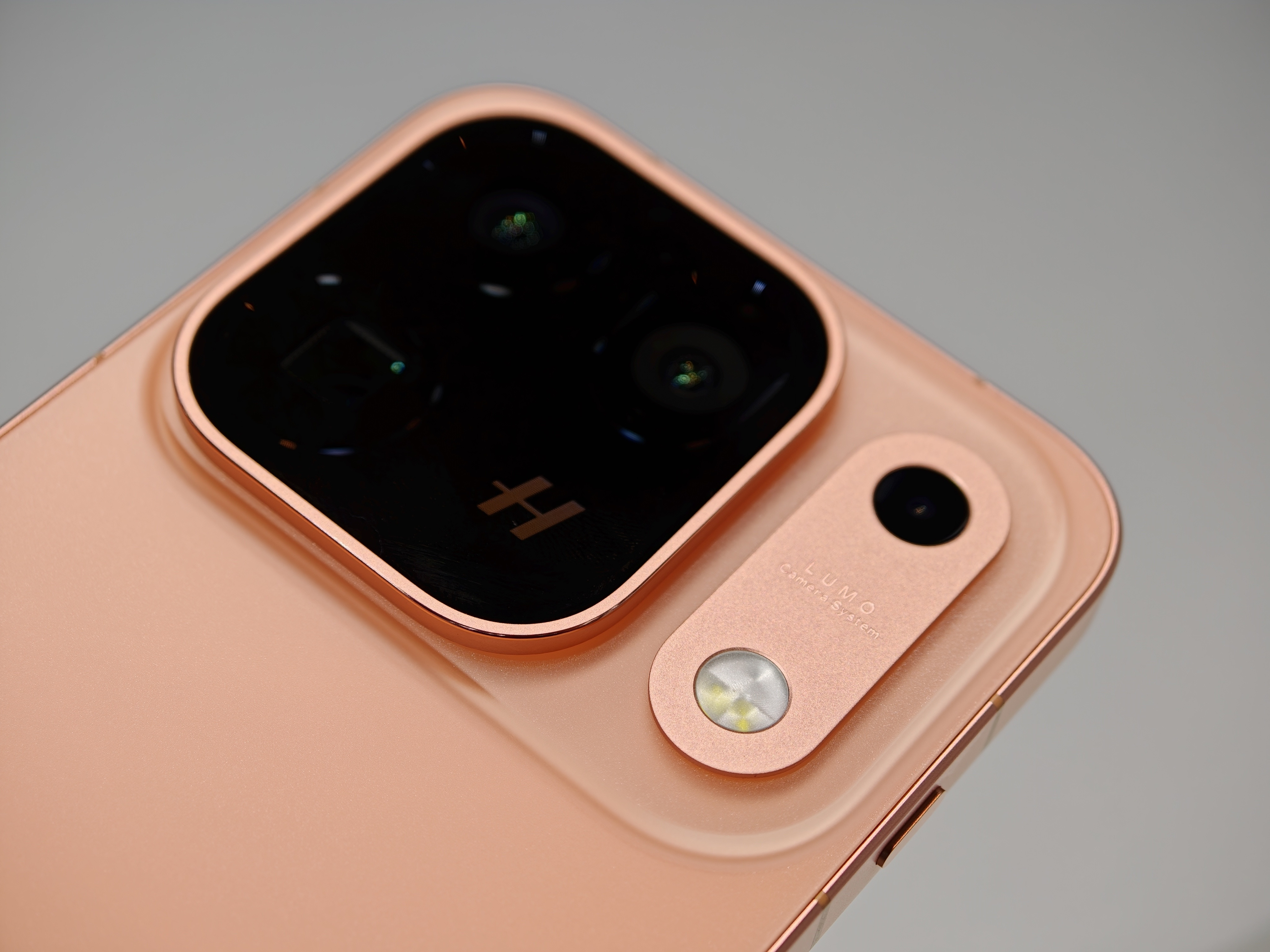 我现在单方面宣布，OPPOFindX10、OPPOFindX10Pro