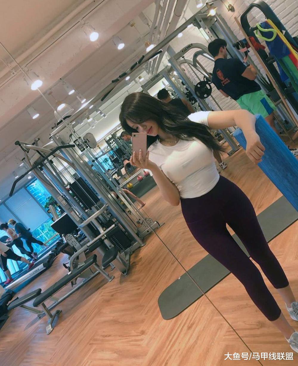 学霸女神健身6个月后, 身材越来越出众, 择偶要求身高达到185cm!