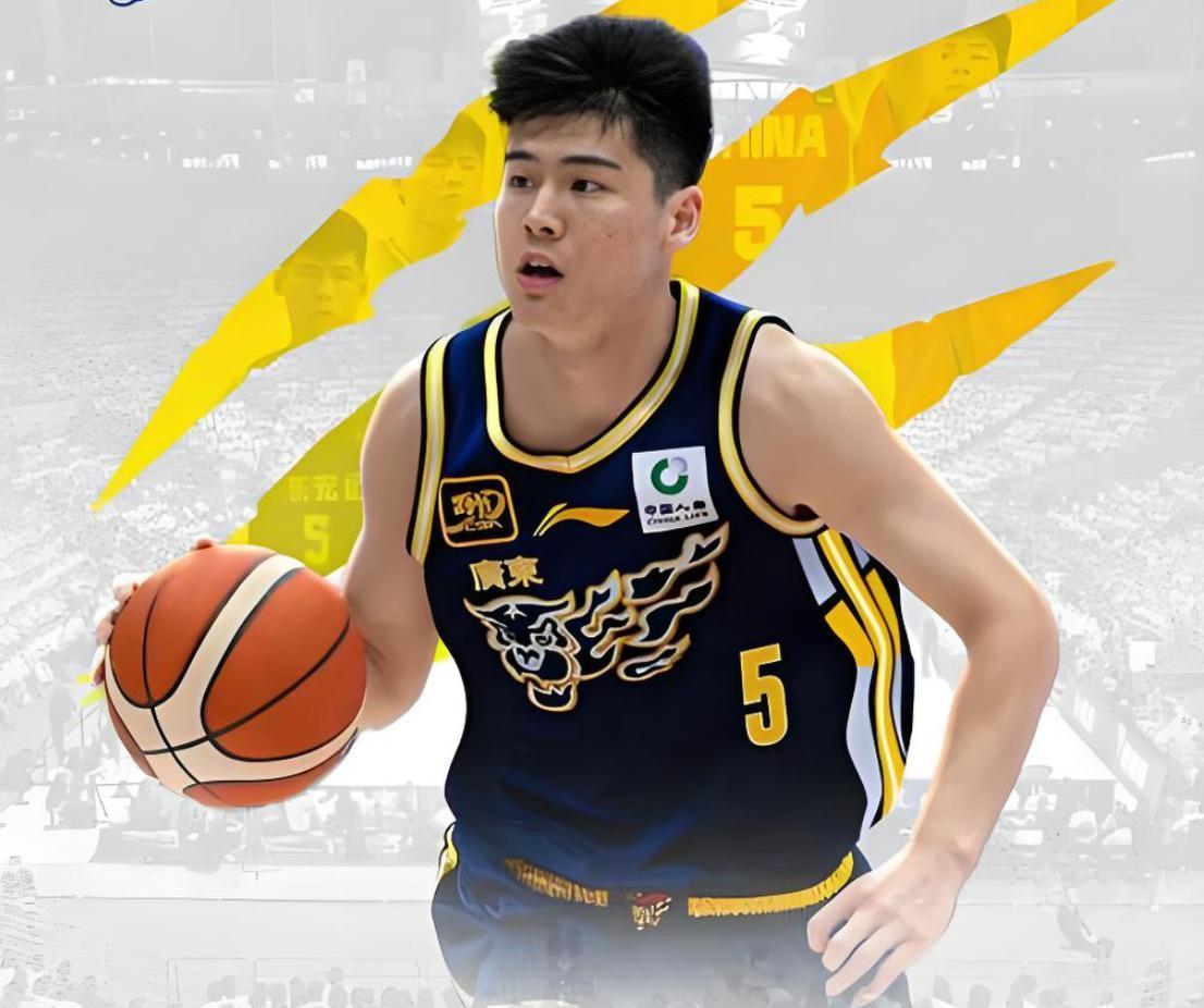 不是徐杰，不是萨林杰！CBA记者在赛后，大赞广东队0分球员。CBA常规赛第五轮