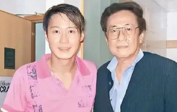 1993年，黎明的父亲得了肠癌末期，生命进入倒计时，黎明当即发誓:“如果父亲能康复，我愿意用一生的时