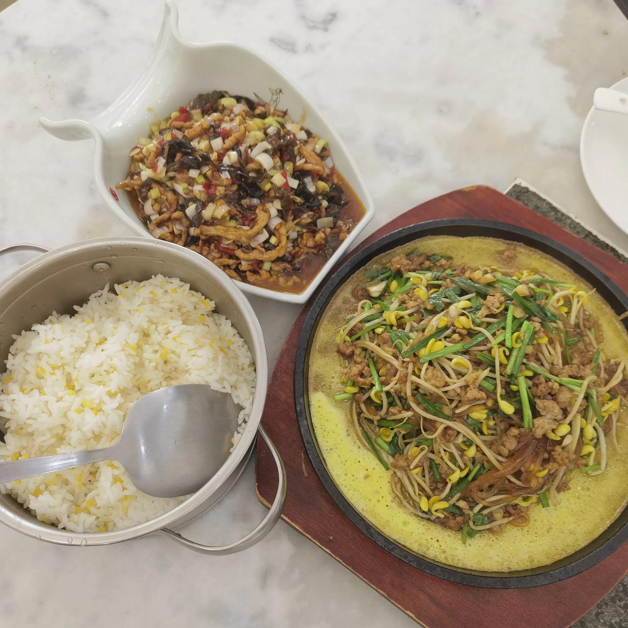华中师范大学校内有一家宝藏菜馆，味道封神！人均不到25元还打包管下一顿[赞]适合