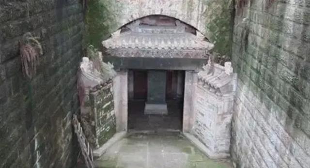 古代的盗墓界有个“不成文规定”，金银珠宝都可拿，唯有一样东西不能动。古代的盗