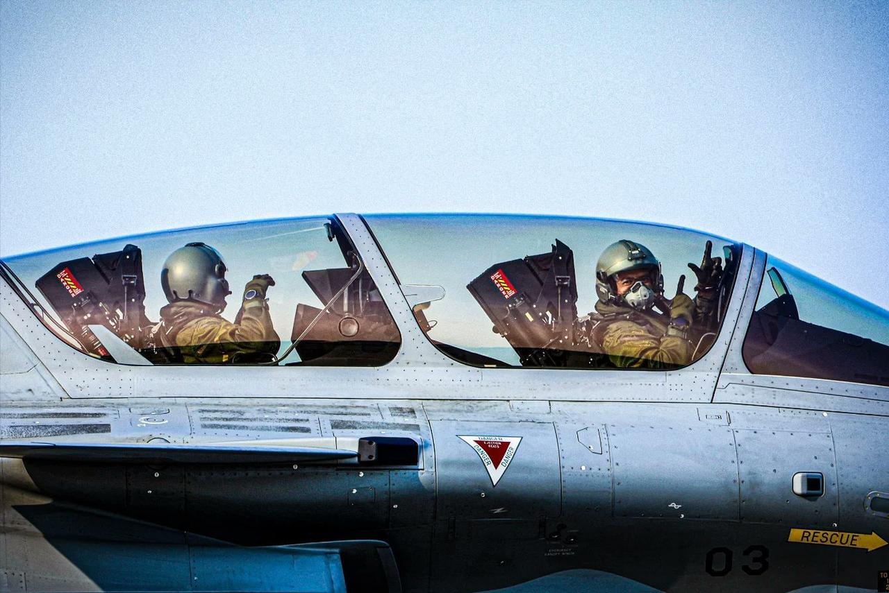 ”阵风“，苏-27/苏-30、F-16、再来几架”台风“和”歼-10“就集齐”五