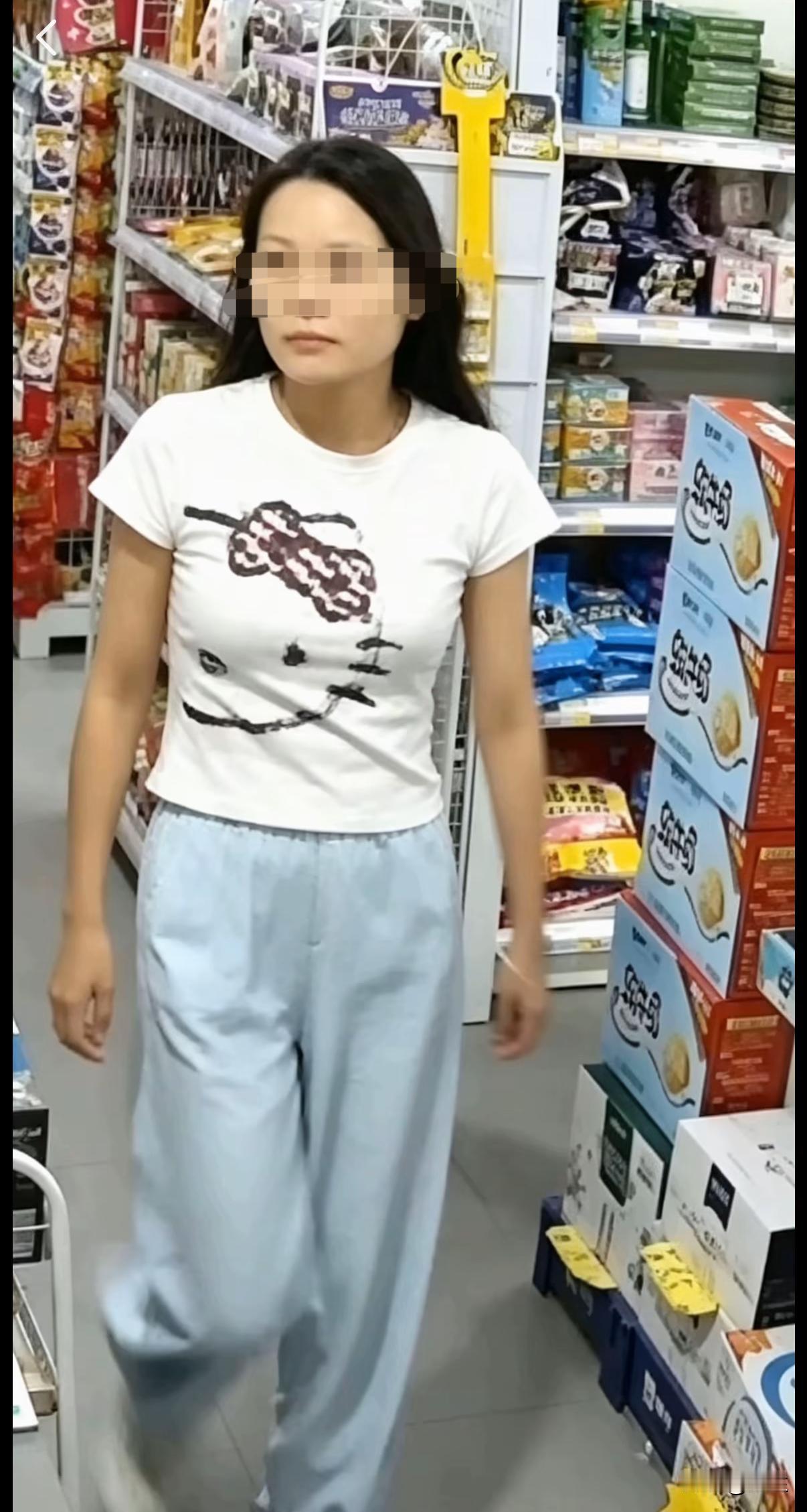 行政拘留！便利店冤枉男子摸屁股的那位小仙女，瑟瑟发抖了没？在电梯诬告男邻居猥亵