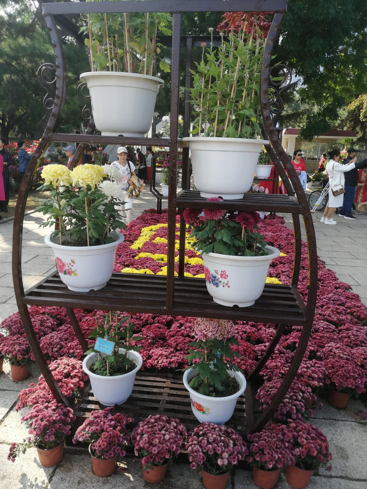 有人说吉林市月平均工资7千多，白山市月平均工资6千多。很多人都不信，我也不信。