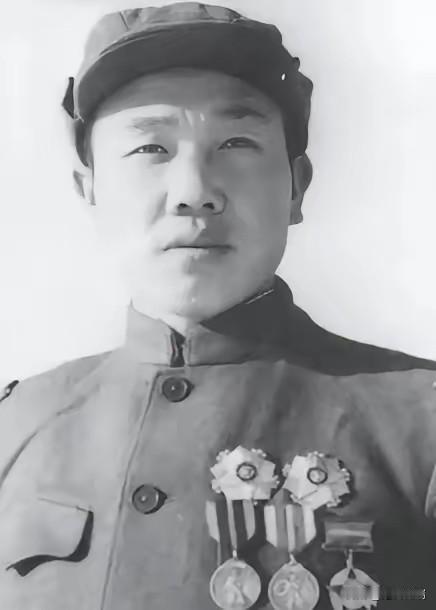1950年11月29日，一位志愿军排长无视上级命令，放弃驻守高地，放走了美军的5