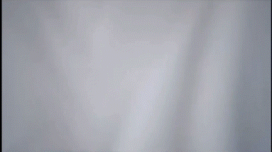 这是在干什么（图三，洗眼睛