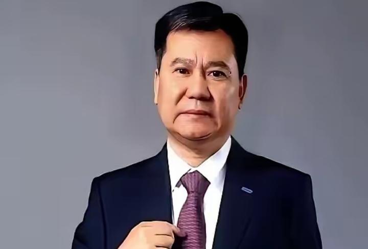 一早看到这个大新闻，前全国首富苏宁老板张近东1000多亿个人资产一夜清零。原来他