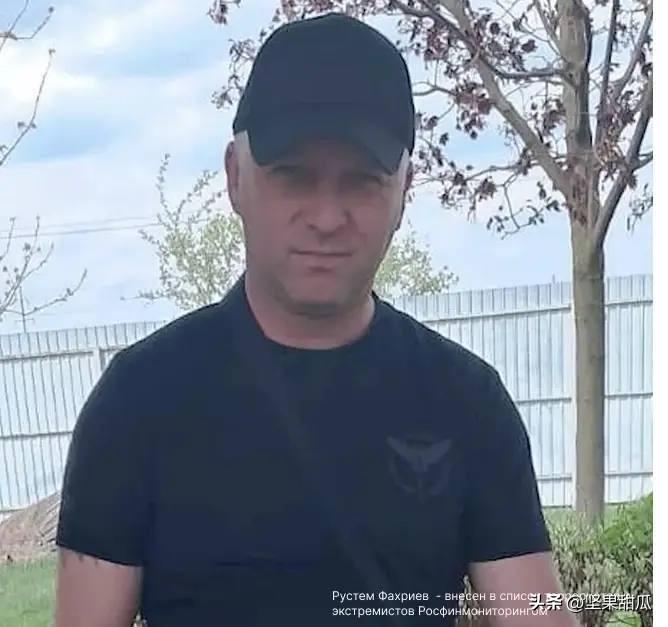 俄军击毙大鱼。俄罗斯联邦安全局（FSB）称，一名参与策划克里米亚恐怖袭击的乌克兰
