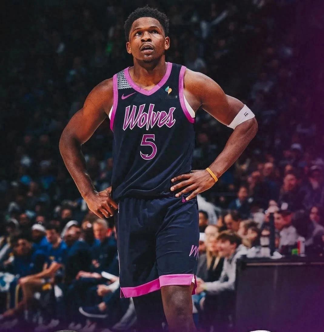 赔了夫人又折兵，森林狼负勇士，五连败的同时，球队连续103场得分破百记录戛然而止