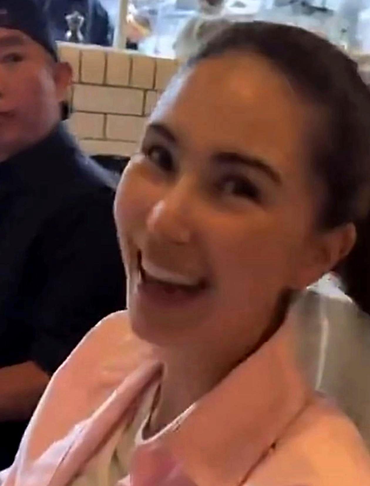 一段33分钟的考古视频，竟然让全网CP粉集体破防，甚至有人直接冲进昆凌的评论区撒