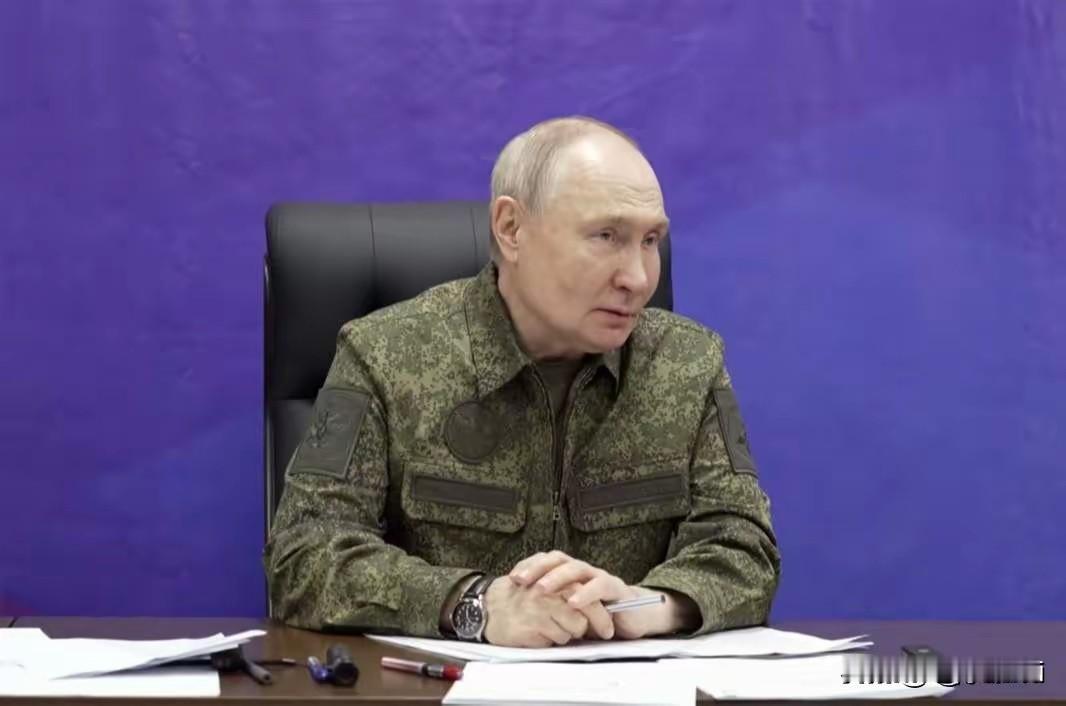 2. 俄罗斯宣布解放顿涅茨克红军城和哈尔科夫沃尔昌斯克：俄罗斯武装部队解放顿涅茨