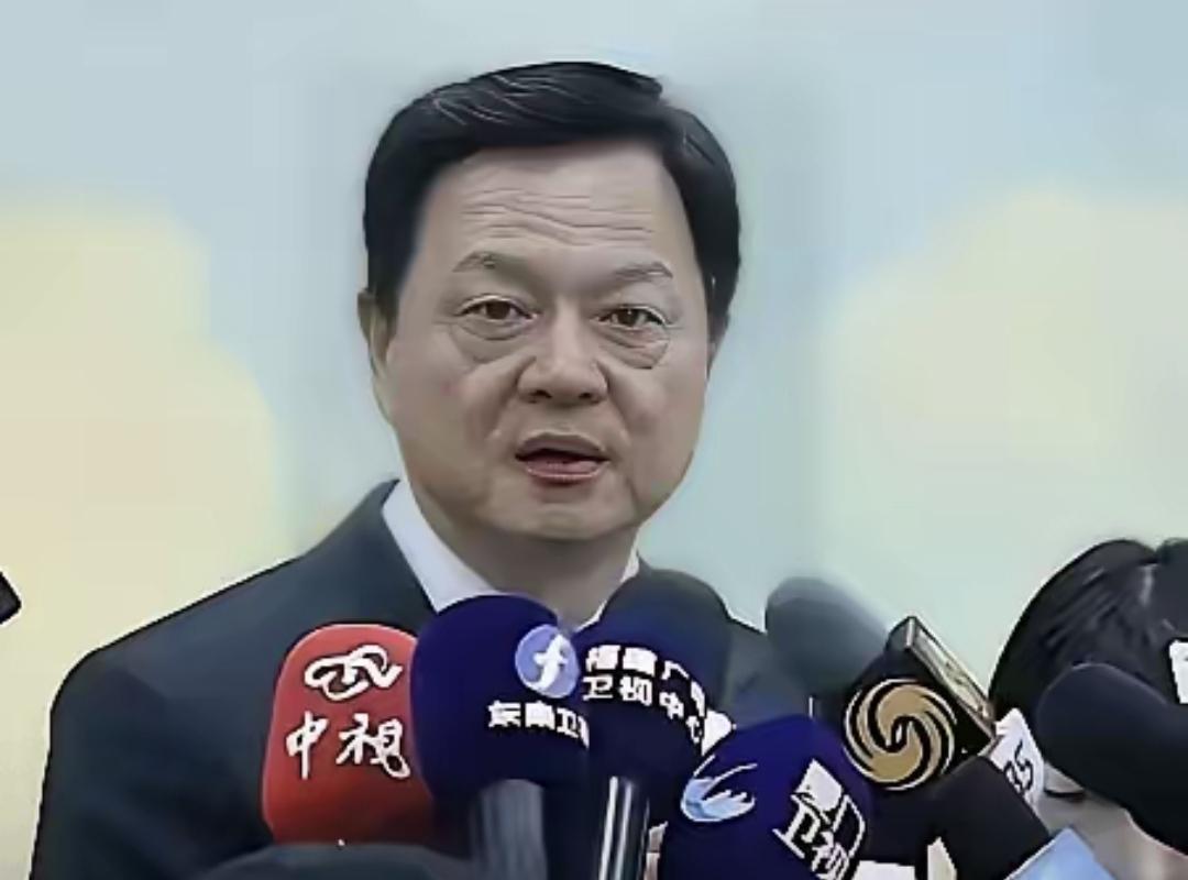 最近陈玉珍又讲了那句老话，她说她不是台湾人，是福建人。说完还亮出身份证，上面清清