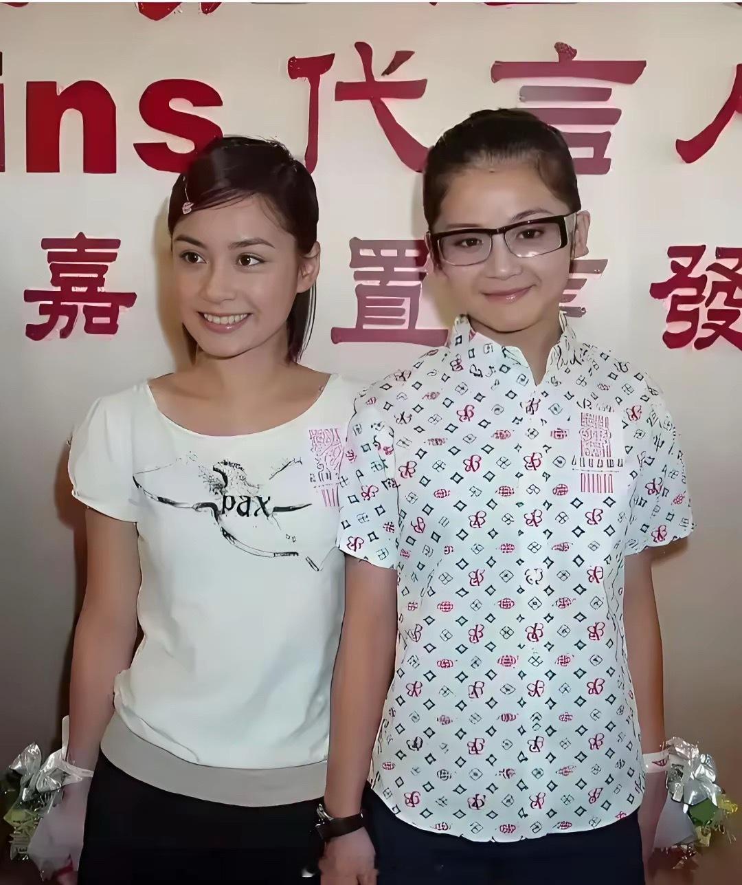 做梦都没有想到，这两个小娃娃，将来会成为香港乐坛的顶流组合，可惜最后还是解散了