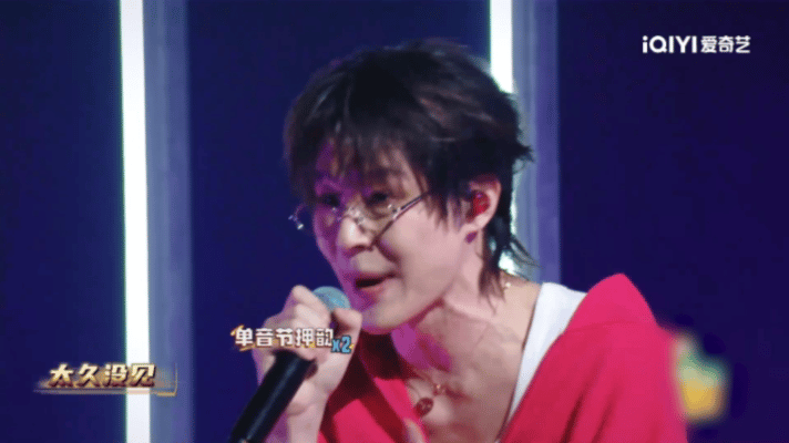 早安这下真人来疯了本爱猫人士已狠狠爱上这个舞台，早安舞台上的状态和我刚捡到我们