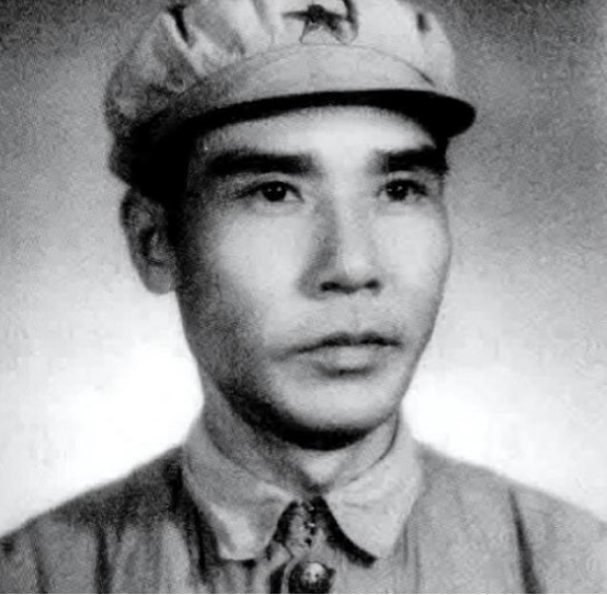 1967年李敏报告舅舅被关，毛主席听说后没亲自出面保，但说：他是个好同志。 