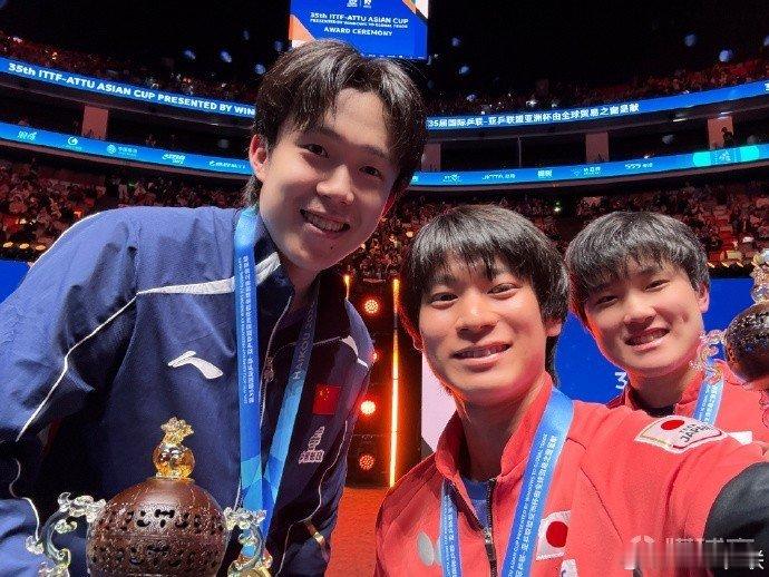 王楚钦王楚钦4比2张本智和王楚钦：比赛期间睡不着，每次第一局手都在抖。2月8日