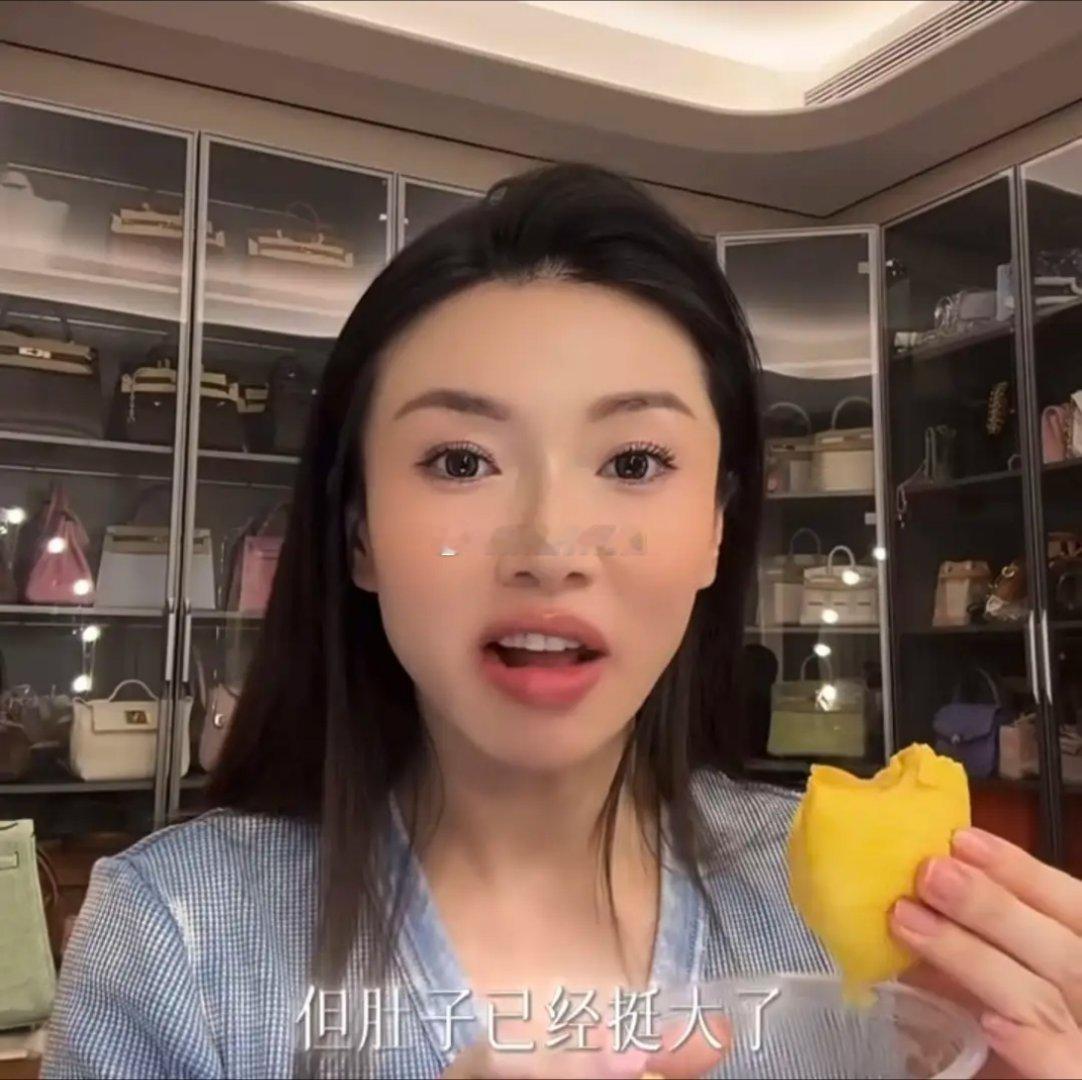 程晓玥展示大肚子，二胎4个多月就显怀，孕中期胃口大开才92斤！！！！！！