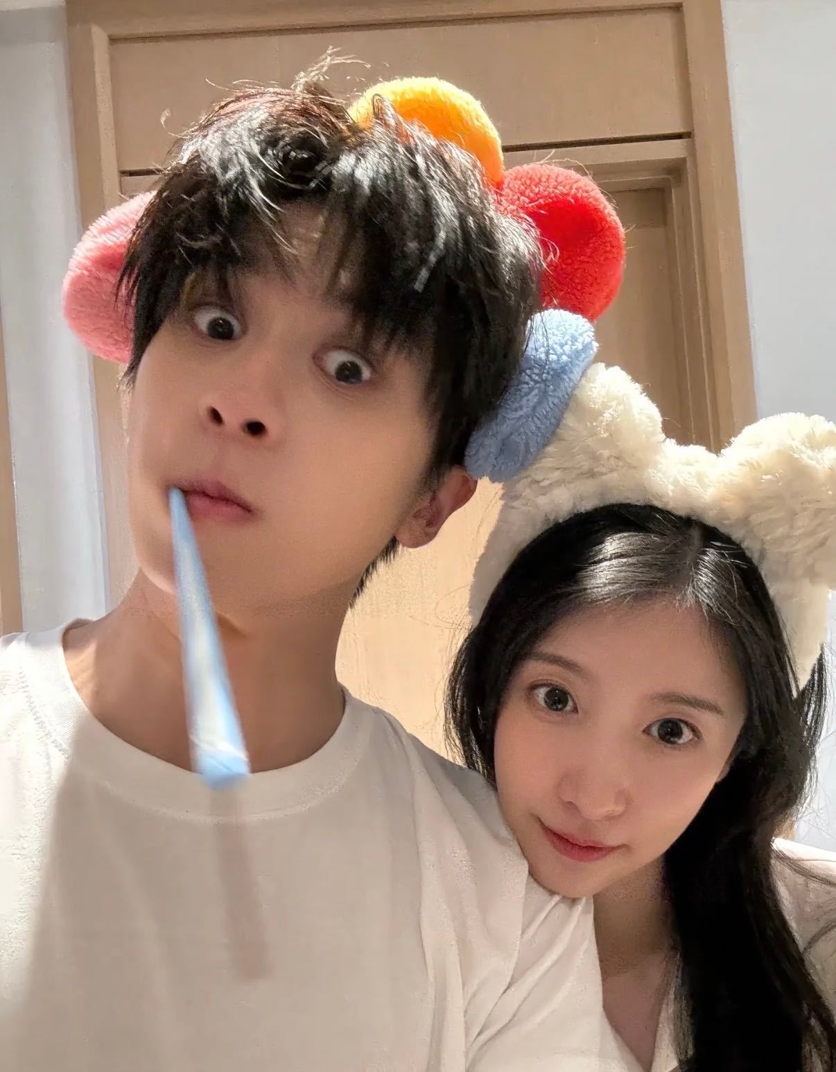 卓晴cp求婚后又回心动9了恋综CP能走到求婚的本来就少，把求婚现场搬回初遇地的