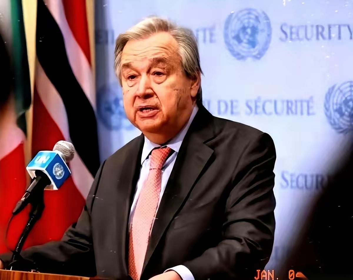 俄罗斯使用“榛树”导弹袭击了利沃夫州，乌克兰要求安理会召开紧急会议。美国对委内瑞