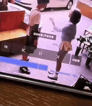 小姐姐很生气，后果很严重。