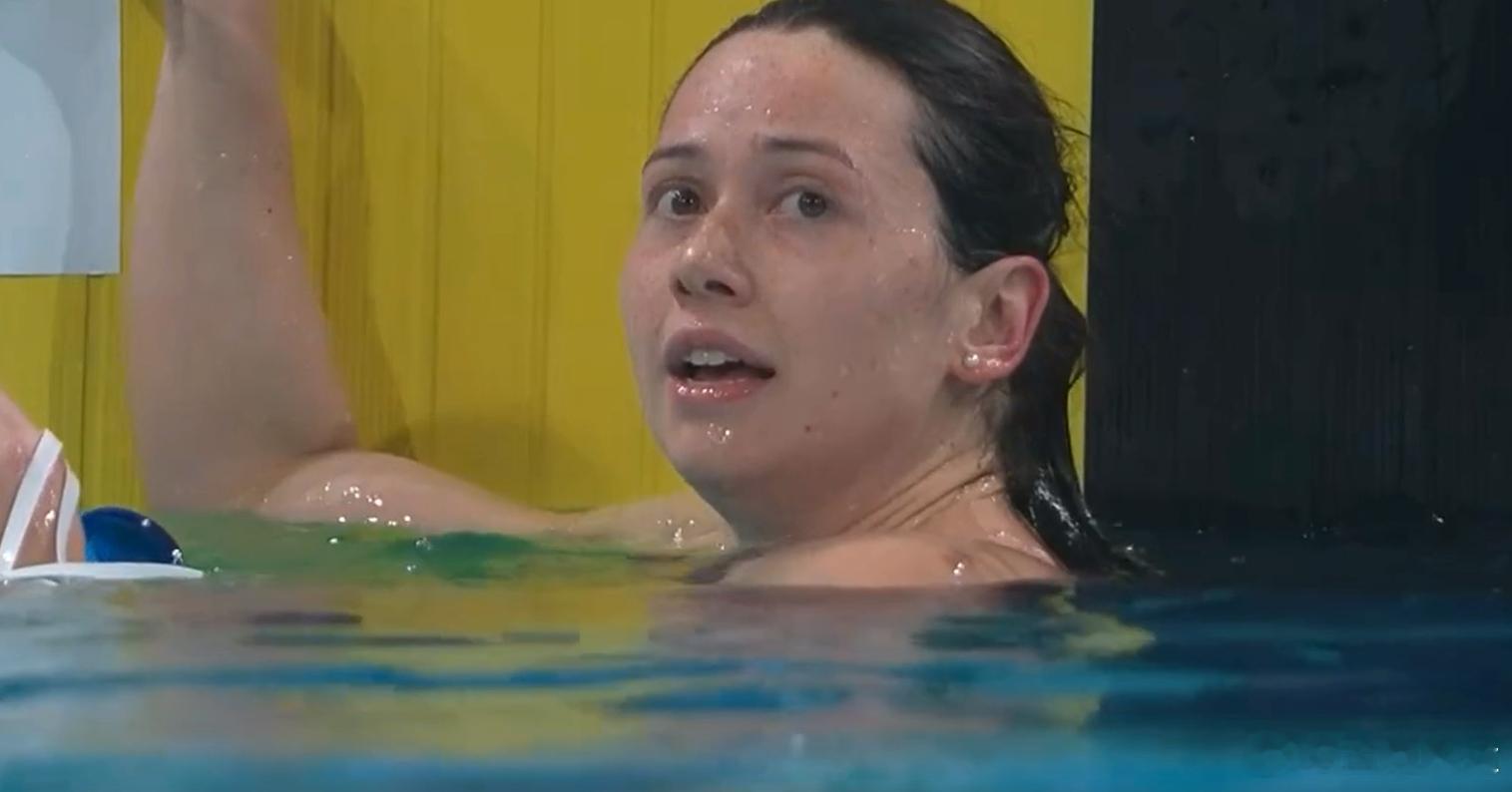 亚洲短自泳后何诗蓓稳收全运女子100自金牌双金已入囊中杨浚瑄摘银11月15日