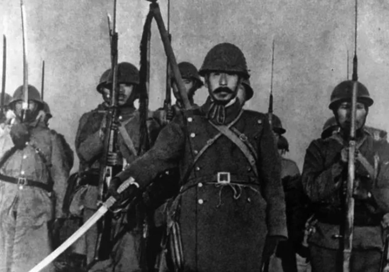 1941年，新四军第3师7旅，好不容易才冲出了日军的包围圈，旅长彭明治突然下令：