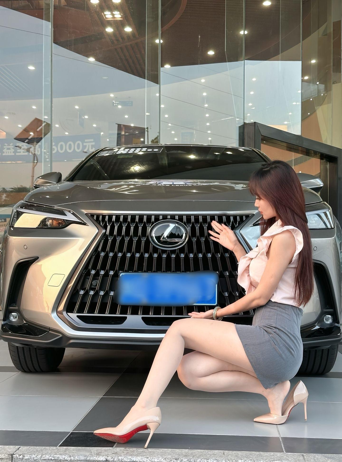 黑丝白丝不如雷克萨斯