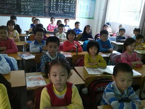 妈妈, 我的名字太长, 同学总是笑我, 我不想上学了