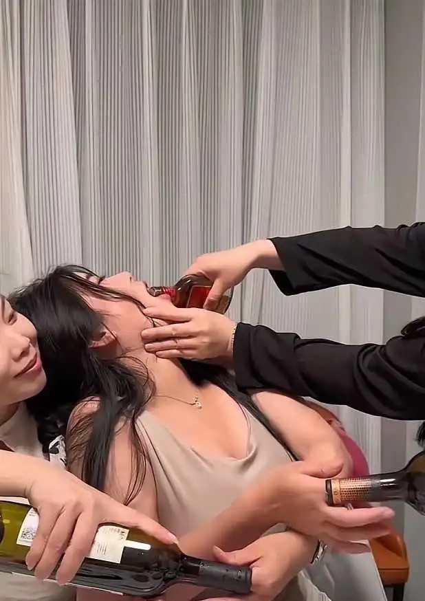别灌酒了，在座的，一个都跑不了