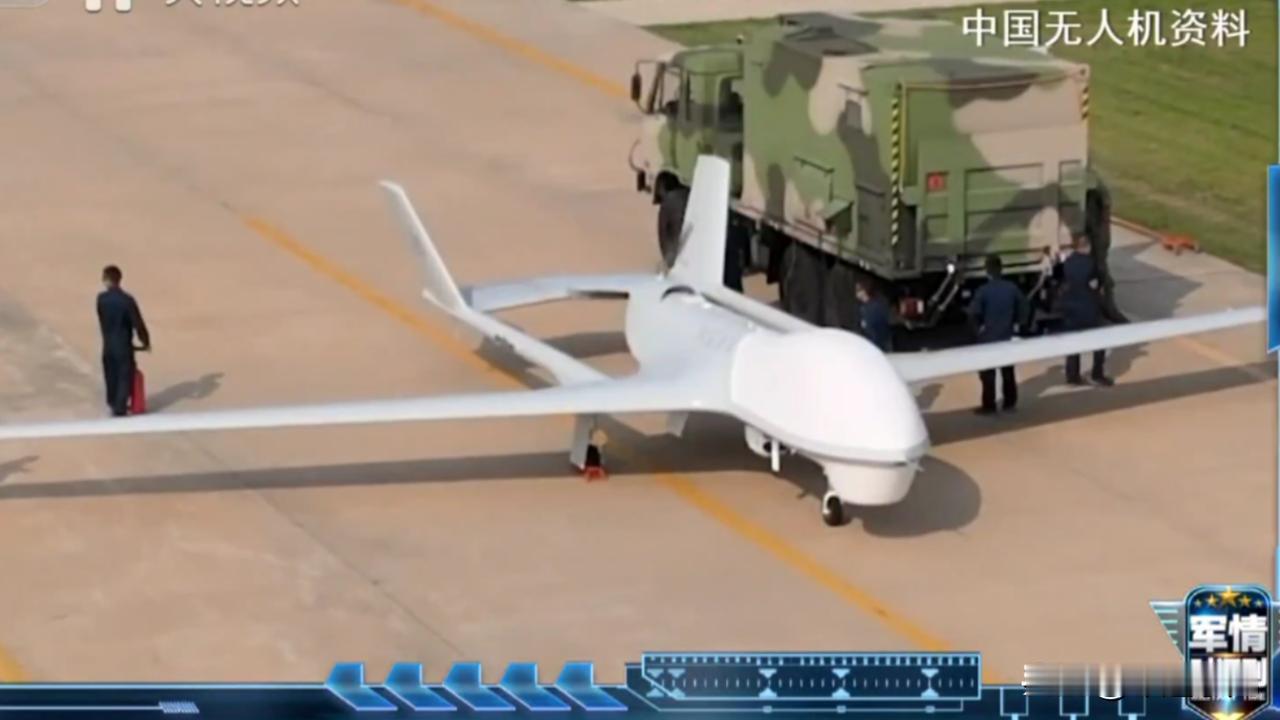 中国空军自用版双尾蝎无人机，起飞画面公开曝光！近日，在节目报道中，首次公开展