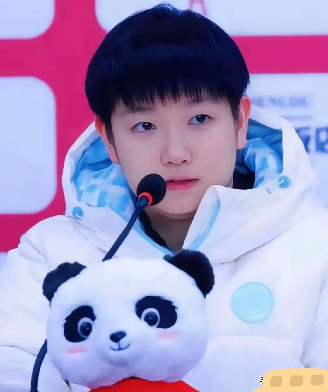 谁懂啊！莎莎粉丝的评论真的戳中要害——孙颖莎和董宇辉一样，从不是靠位置绑定粉丝，