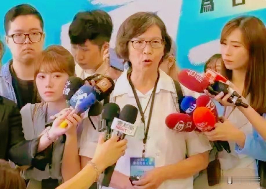 台湾选战又爆大冷门！民众党前民代蔡壁如突然宣布要参选彰化县长，没有跟上级打招呼，